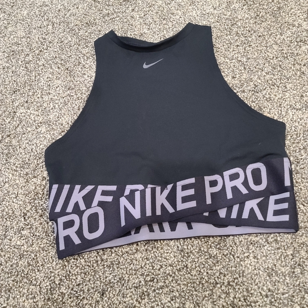 Nike Pro Sports Bra
